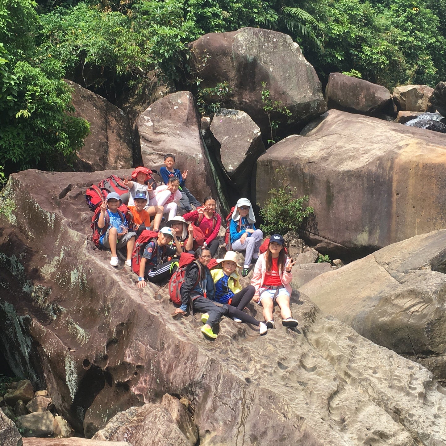 Across HK - Rock Climbing Day Camp | 「玩盡香港」攀岩日營 (Aged 9-12)