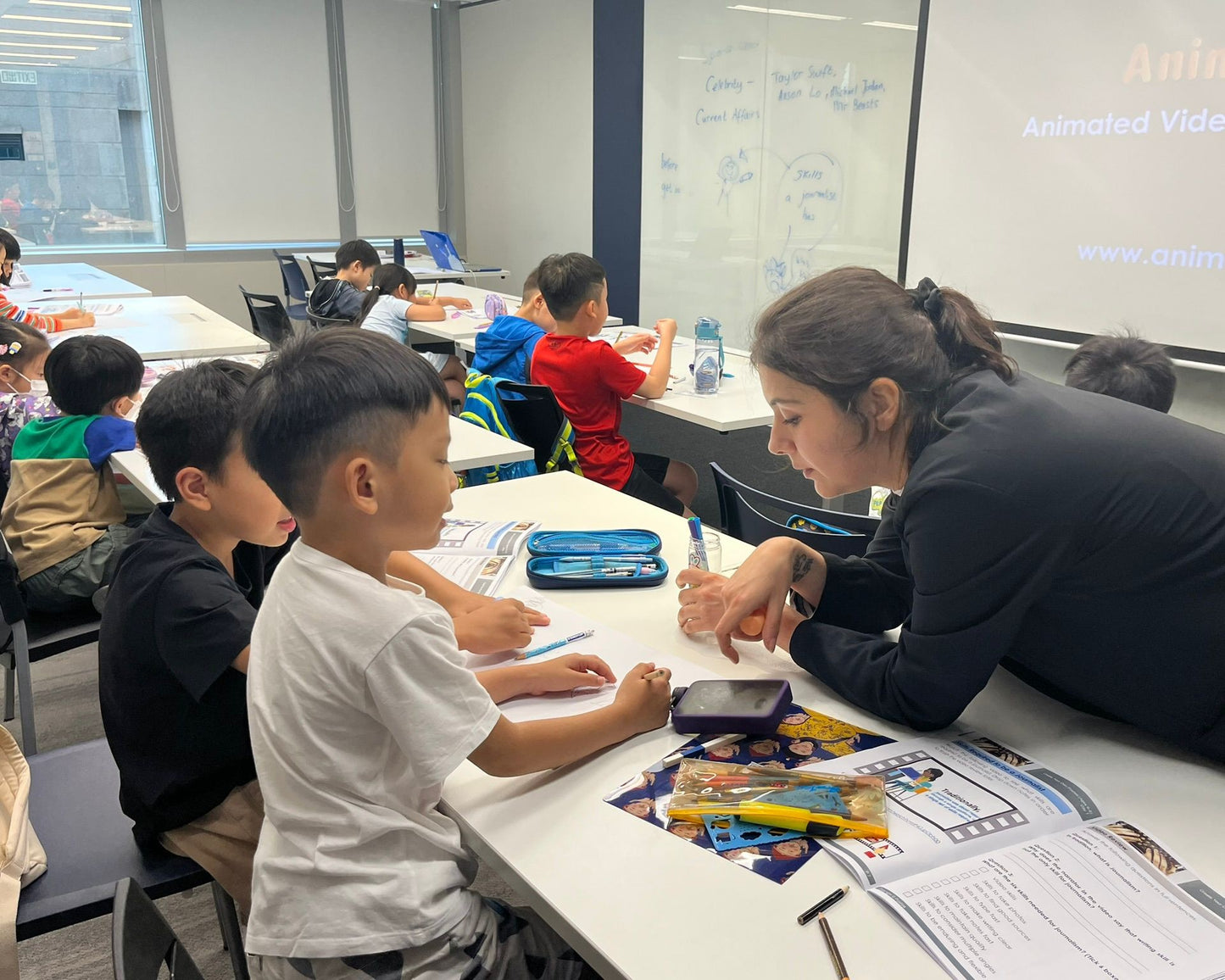 Little Journalist: Exploring the World with Posties | Posties新聞小探員 (Age 9-12)