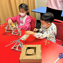 Load image into Gallery viewer, I Robot &amp; Rocketman | 小小科學家 (Ages 6-8)
